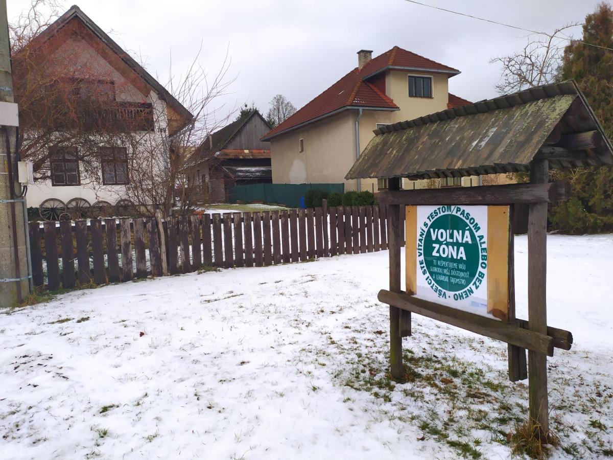 Gazdovsky Dvor "U Tlaciarov" Liptovský Trnovec Exterior foto
